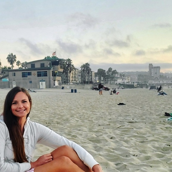 Meet your Posher, Erica - Picture 1 of 1